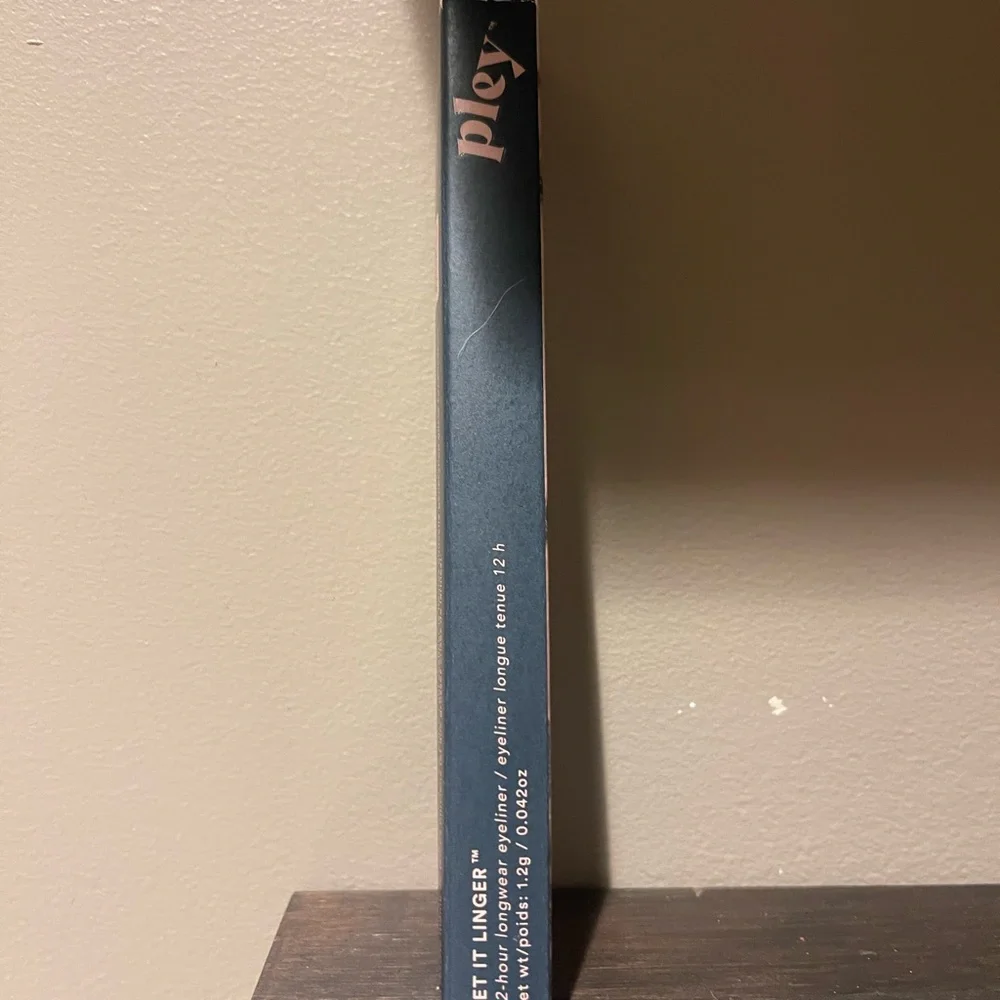 Pley Let it Linger 12 hour stay put Eyeliner Pencil in Flora